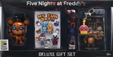 Five Nights at Freddy's Deluxe Gift Set
