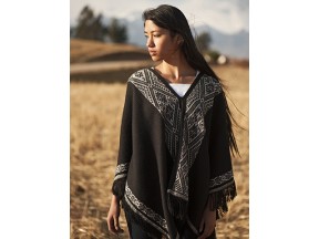 CHASKA women's alpaca poncho