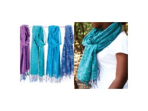 SCARVES/WRAPS