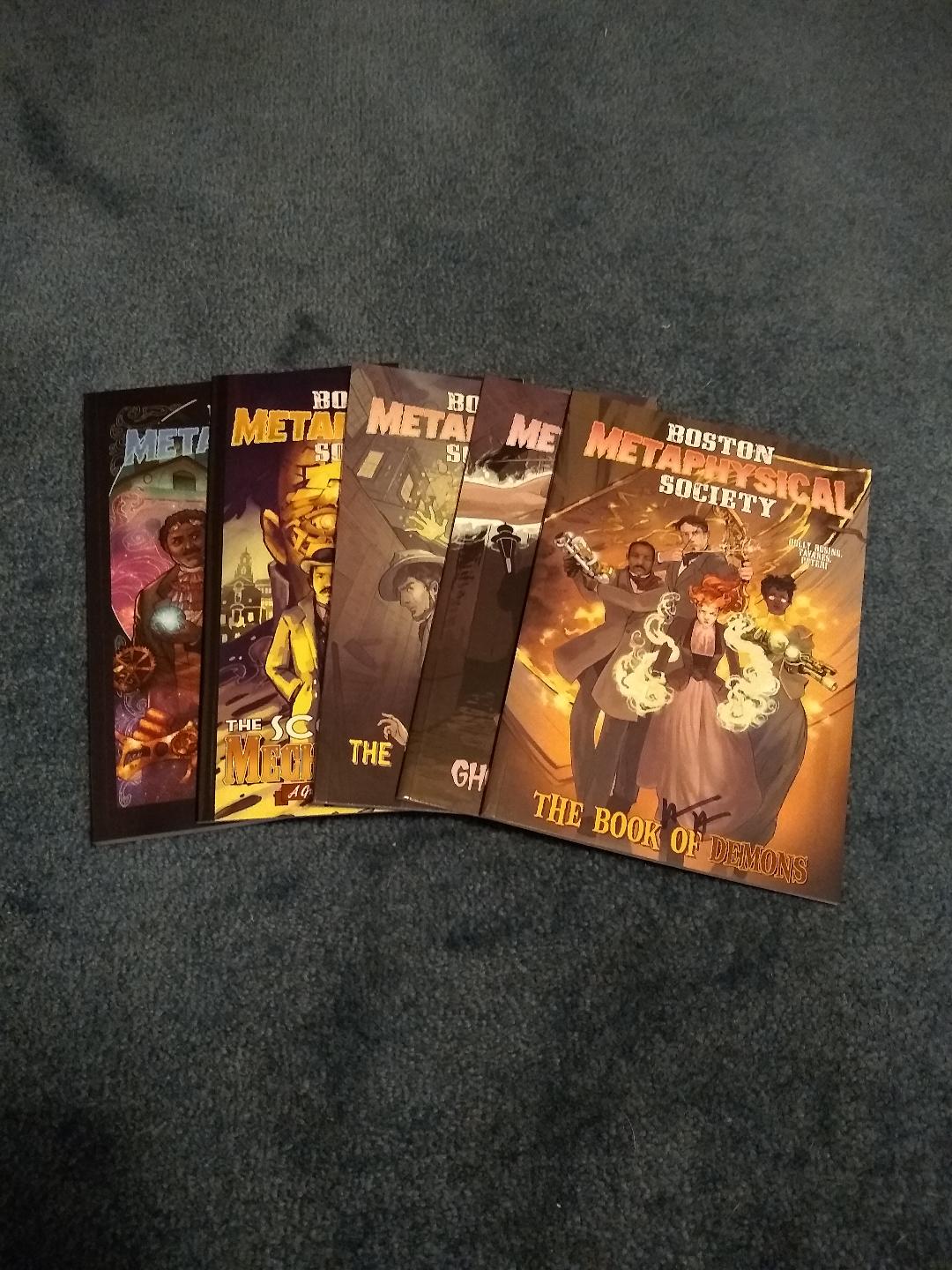 5 Book Graphic Novel Package